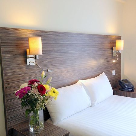 Ely House Hotel 울버햄프턴 외부 사진