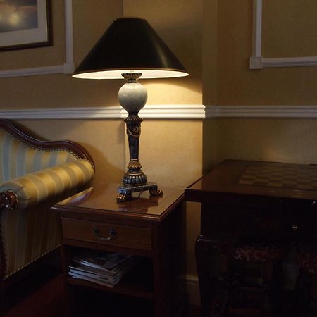Ely House Hotel 울버햄프턴 외부 사진